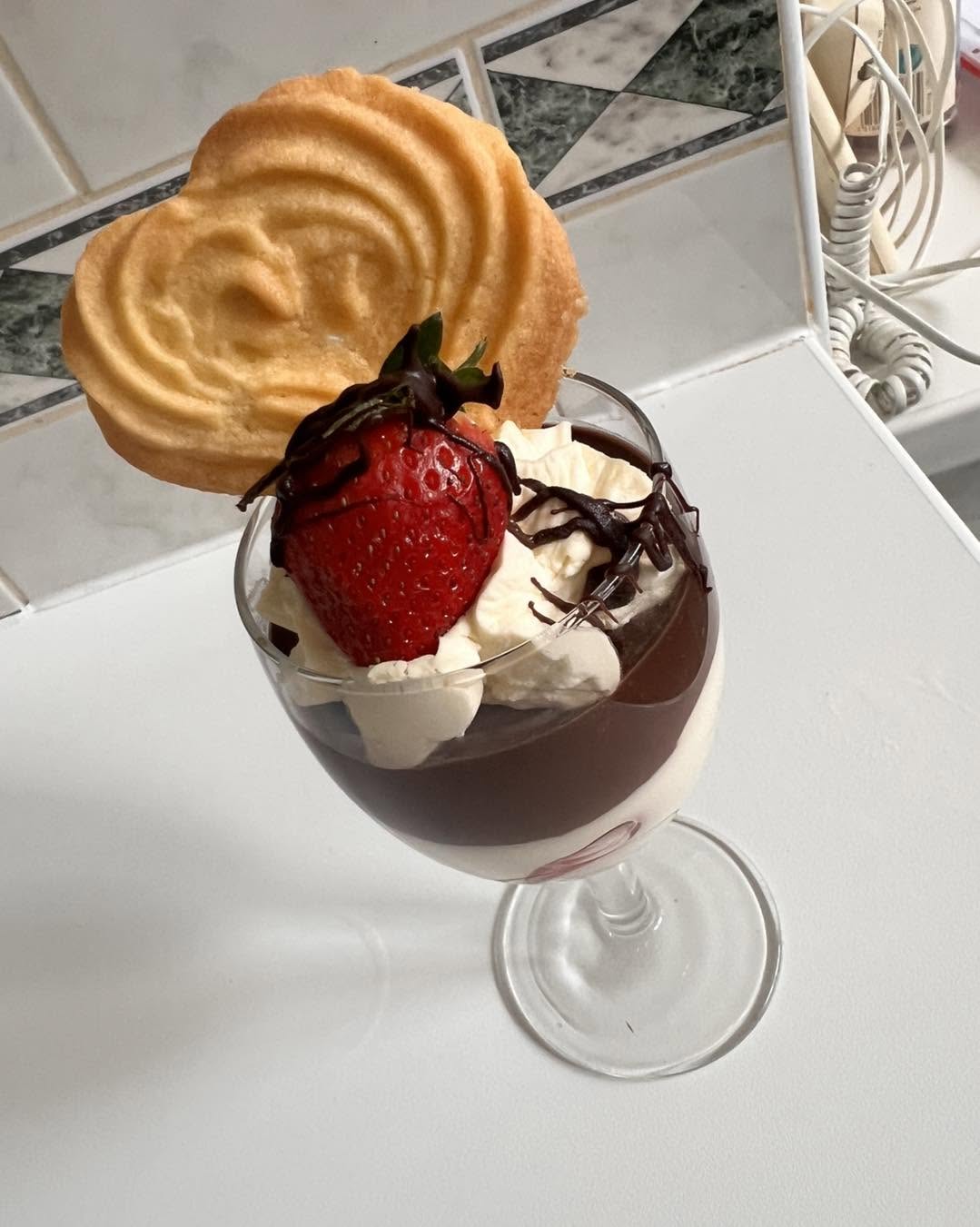 Dessert catering presentation